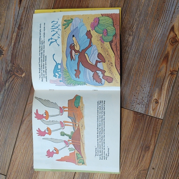 Vintage 1977 Peter Pan Book & Record - Road Runner - Picture 2 of 2